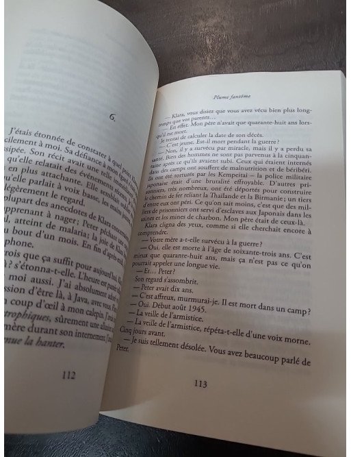 Plume fantôme - Isabel Wolff : récit captivant de survie et secrets