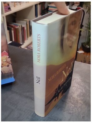 Nell (L'île des Trois Sœurs) de Nora Roberts
