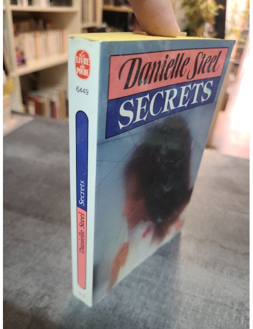 Secrets - Danielle Steel