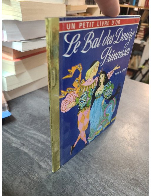 Le bal des douze princesses