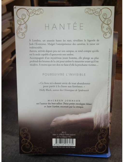 Hantée - Tome 1 : Les Ombres de la ville