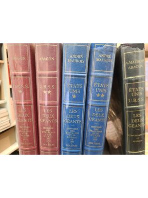 Les Deux Géants - Histoire de l'U.R.S.S. Tome V: De 1929 à nos jours (vendu en lot de 5 volumes)