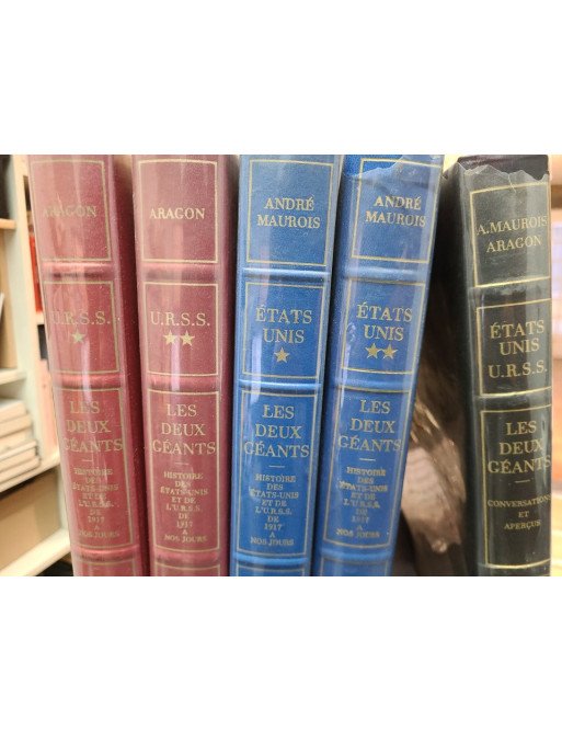 Les Deux Géants - Histoire de l'U.R.S.S. Tome V: De 1929 à nos jours (vendu en lot de 5 volumes)