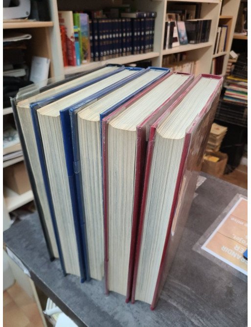 Les Deux Géants - Histoire de l'U.R.S.S. Tome V: De 1929 à nos jours (vendu en lot de 5 volumes)