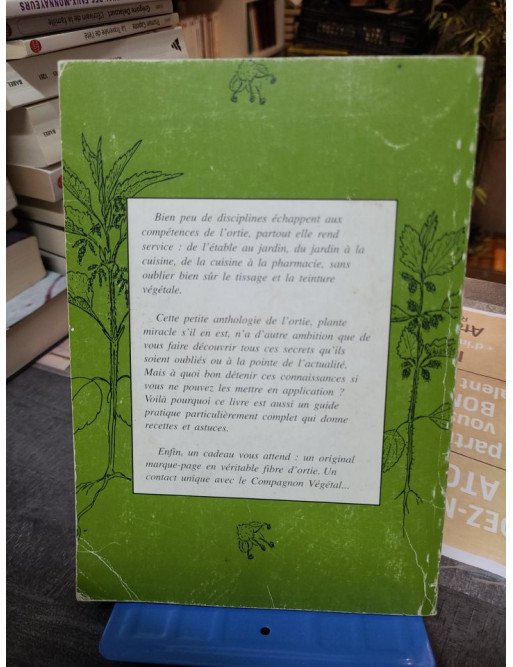 Les secrets de l'ortie de Bernard Bertrand