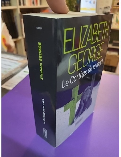 Le cortège de la mort d Elizabeth George