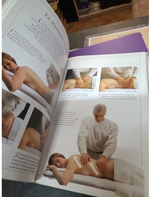 Le Grand Livre du Bien-Être – Techniques de Massage ou Les Mains Bienfaisantes