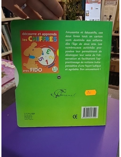 Découvre et apprends les couleurs avec Fido - Caramel