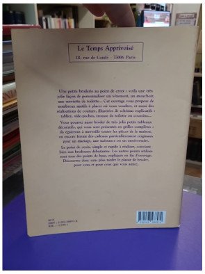 Petits motifs au point de croix — Janique Jalla