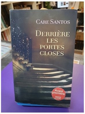 Derrière les portes closes