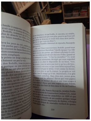 Derrière les portes closes