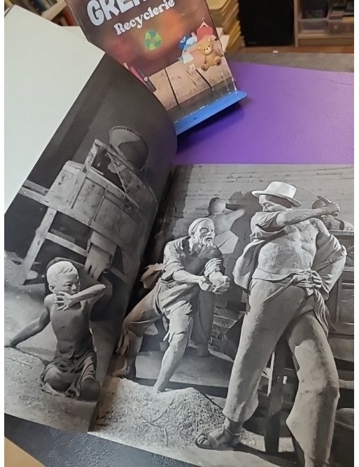 La cour des fermages : Figures de terre – Collectif