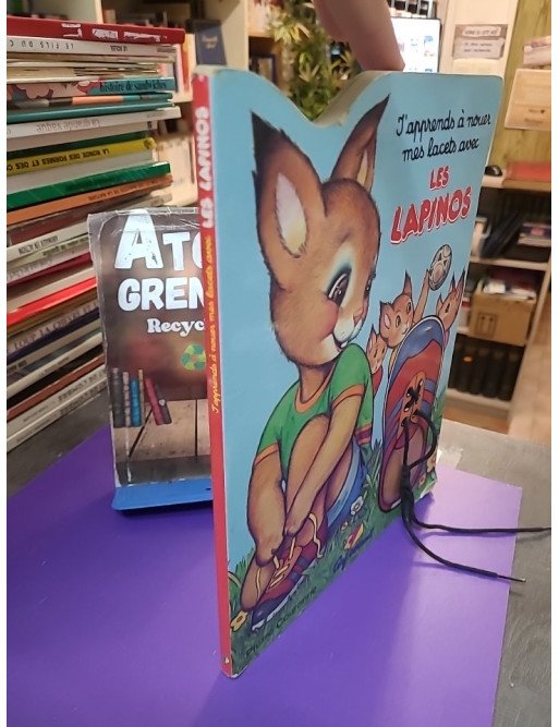 J'apprends à nouer mes lacets avec les lapinos