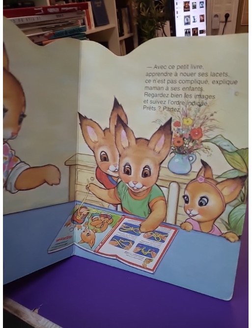 J'apprends à nouer mes lacets avec les lapinos