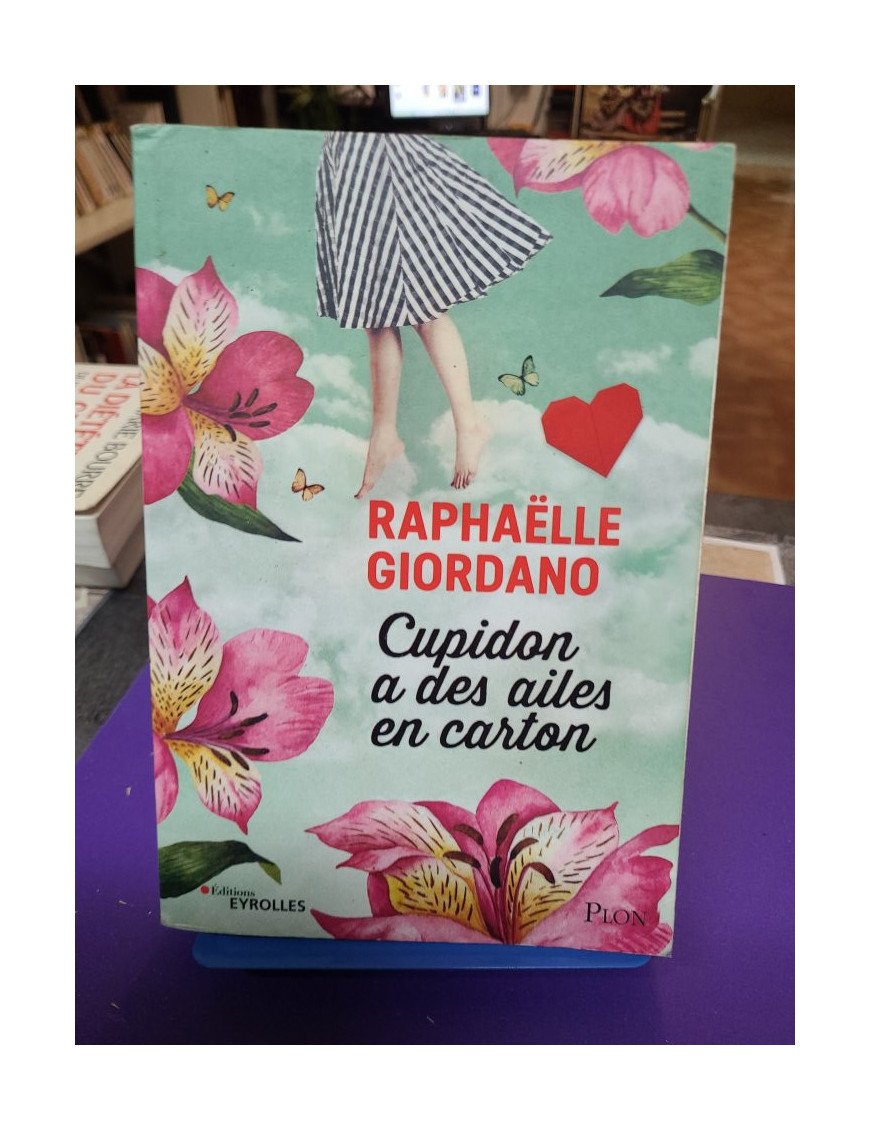 Cupidon a des ailes en carton