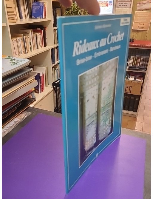 Rideaux au crochet – Brise-brise, embrases, bandeaux – Sylvette Raisonnier