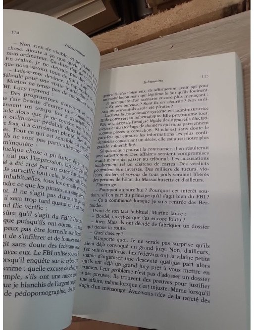 Livre Inhumaine + Chaos + La griffe du Sud + Registre des morts + Signe suspect + Monnaie de sang – Patricia Cornwell