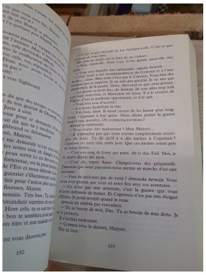 Les Royaumes d'épines et d'os – Tome 4 : La Dernière Reine – J. Gregory Keyes