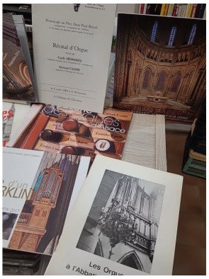Lot de 8 livrets sur l’orgue - Instrument de musique
