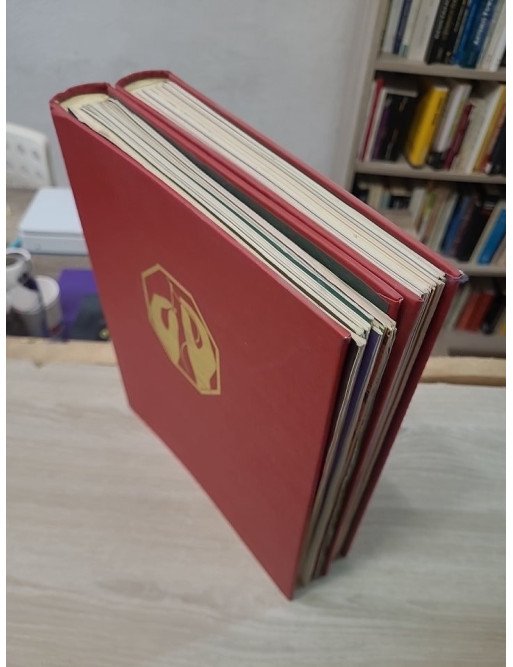 Fil en Aiguille – Lot de 2 classeurs (environ 39 numéros)