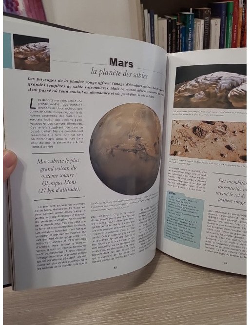 L'univers et l'espace - Isabelle Bourdial