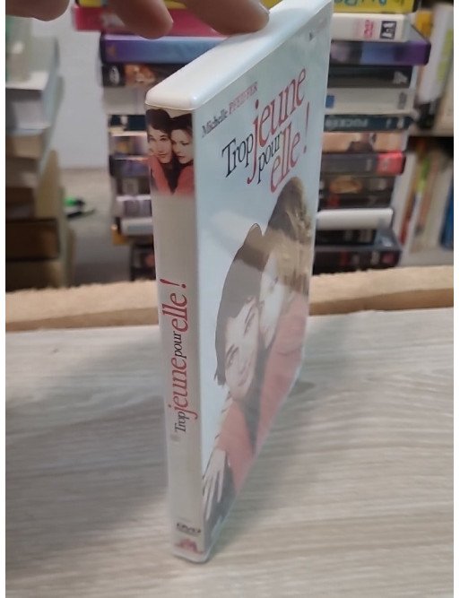 Trop Jeune pour Elle (DVD)