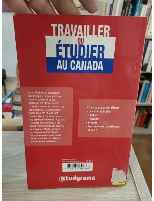 Travailler ou étudier au Canada – Amina Yala