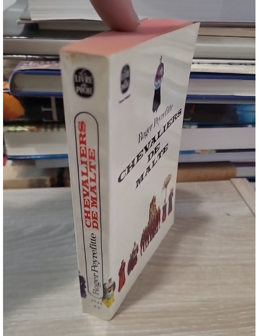 Chevaliers de Malte, par Roger Peyrefitte