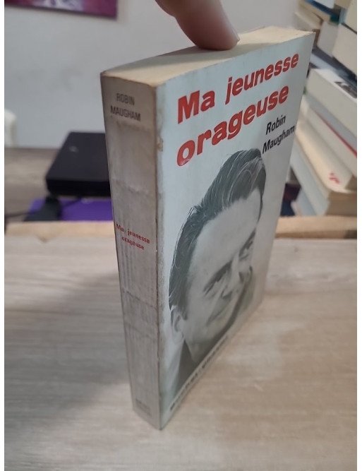 Ma jeunesse orageuse (Escape from the Shadows) – Robin Maugham
