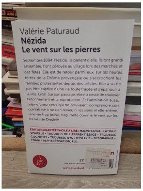 Nézida - Le vent sur les pierres - Valérie Paturaud