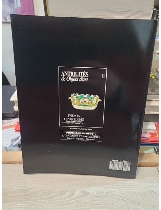 Antiquites & Objets D Art N° 12 : Camees Et Coraux Collectif