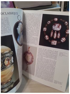 Antiquites & Objets D Art N° 12 : Camees Et Coraux Collectif