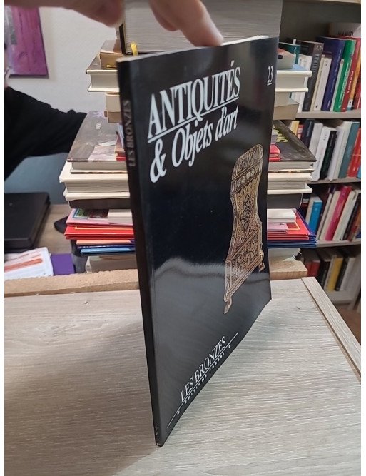 Antiquités et Objets d'art N° 23 : Les Bronzes