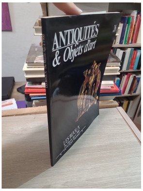 Antiquités et Objets d'art : Les Bijoux du Moyen-Âge à 1900