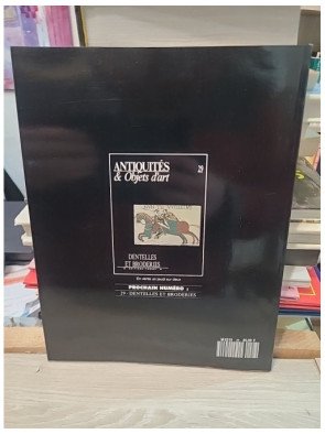 Antiquités & Objets d'art N°28 : Lustres, Lampes et Lampadaires - Silvia Evangelisti