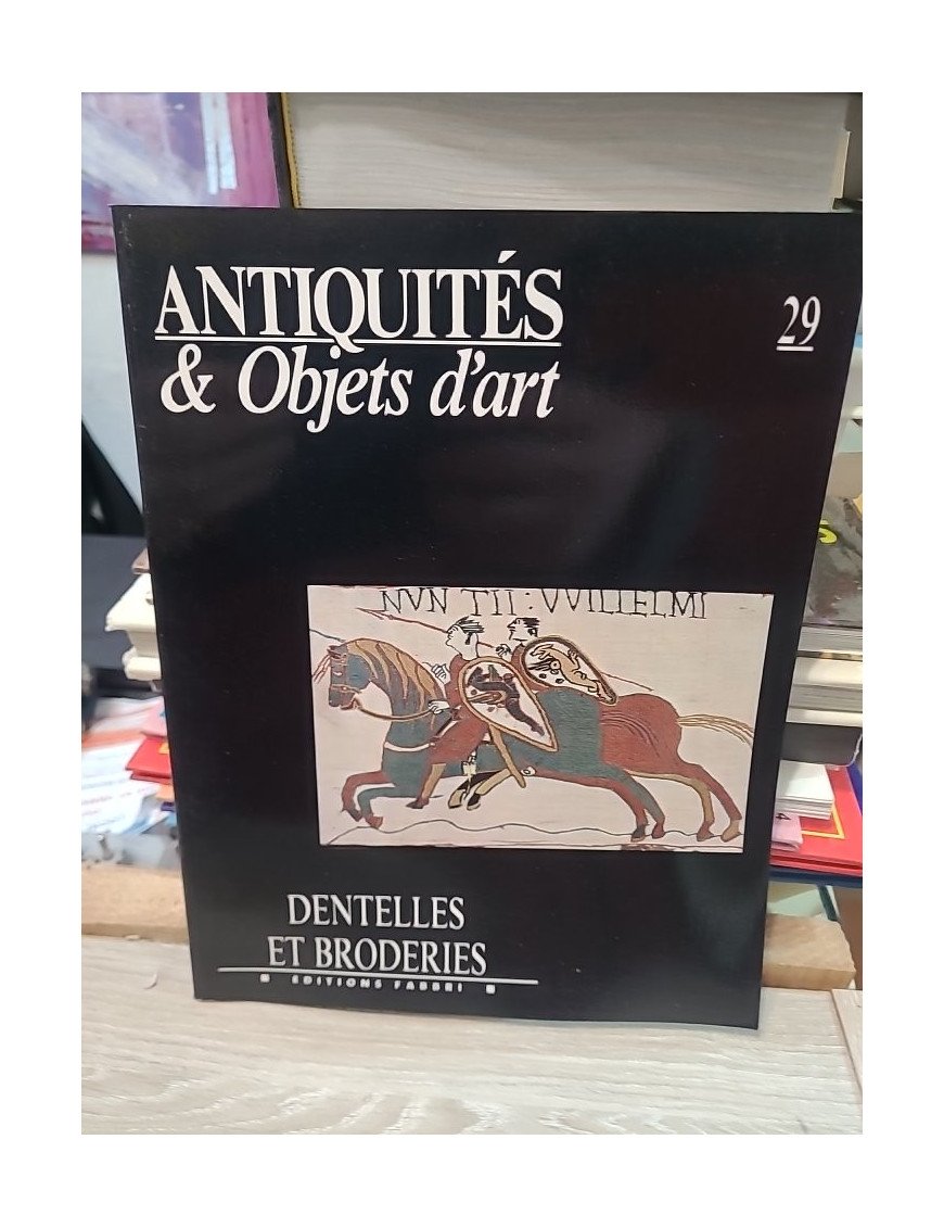 Antiquités et Objets d'art : Dentelles et Broderies - Poli