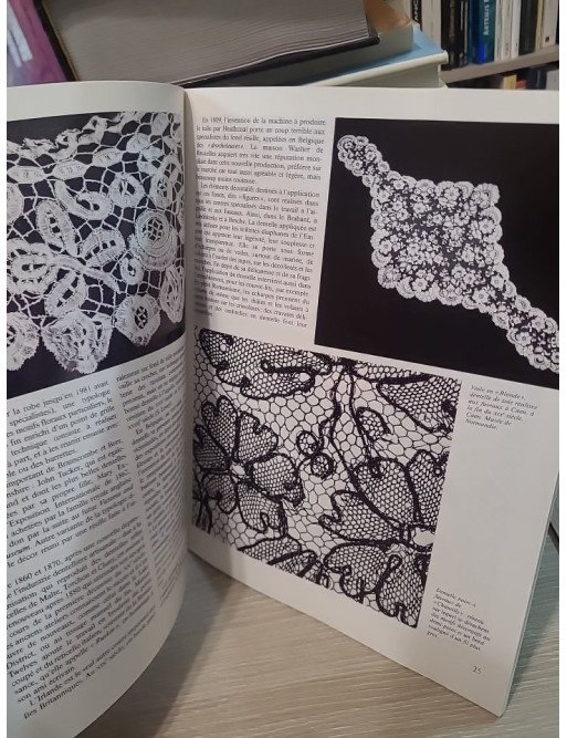 Antiquités et Objets d'art : Dentelles et Broderies - Poli