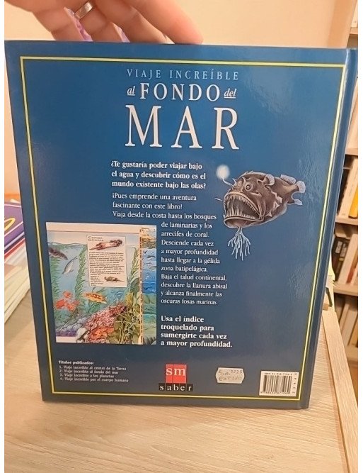 Viaje increíble al fondo del mar (édition en espagnol) - Nicholas Harris