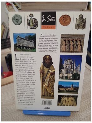 Les chemins de Saint-Jacques de Compostelle - Julie Roux