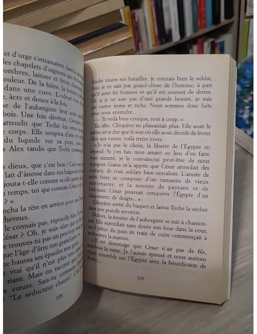 Le Trône de Cléopâtre - Intrigues et aventures en Égypte antique