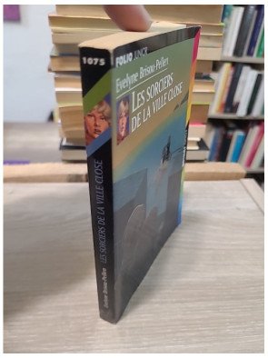 Les Sorciers de la ville close - Une enquête de Garin Trousseboeuf