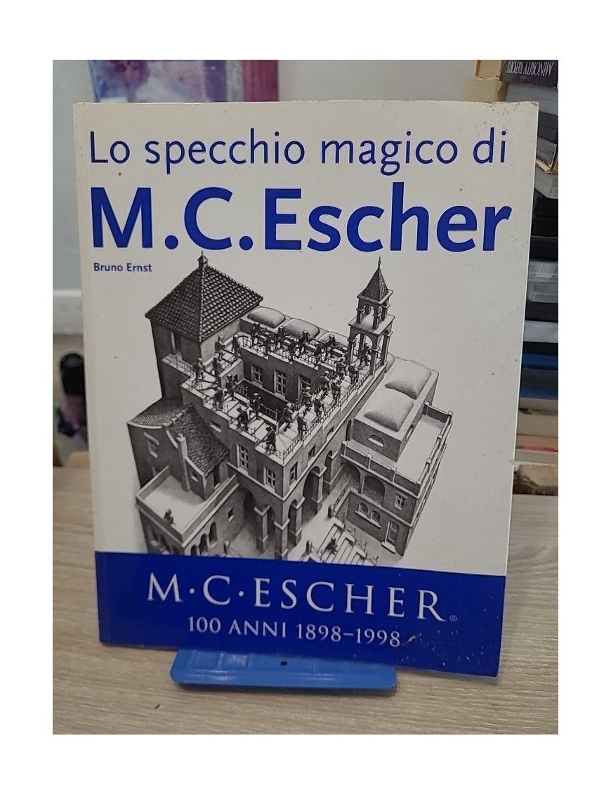 Specchio magico di M. C. Escher