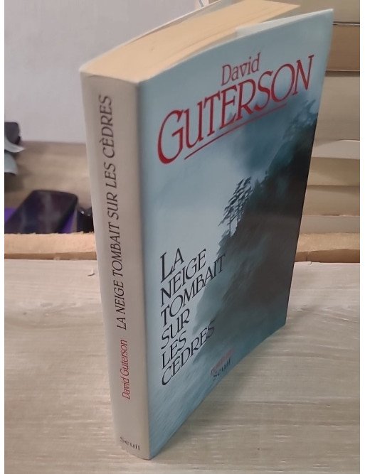 La neige tombait sur les cèdres - Roman historique et judiciaire de David Guterson