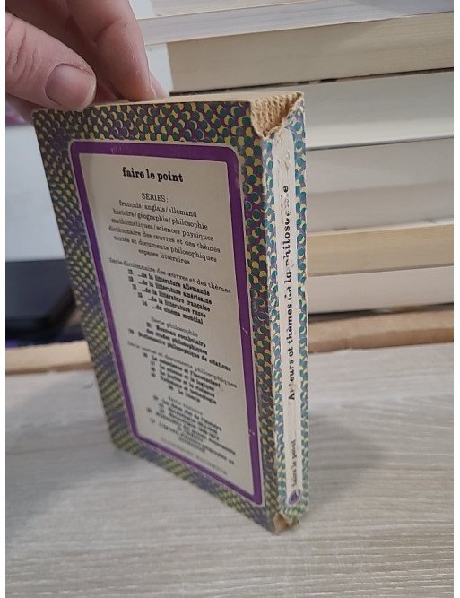 Dictionnaire des auteurs et des thèmes de la philosophie