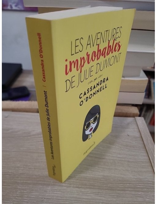 Les Aventures improbables de Julie Dumont - Roman policier et humour noir en province