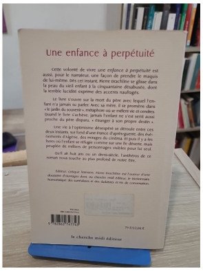 Une enfance à perpétuité – roman autobiographique sur la mémoire et l’identité