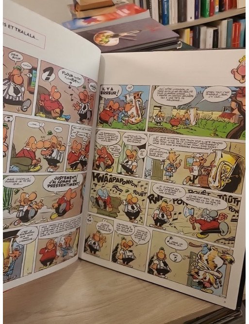 Achille Talon Tome 3 - Achille Talon Persiste et Signe