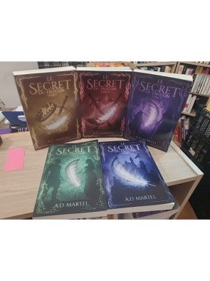 Le Secret du Faucon tomes 1 à 5 de A.D. Martel