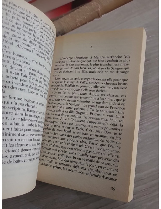 Une vie n'est pas assez - Roman de Flora Groult sur les choix de vie et les passions