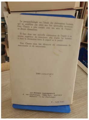 Je prends contact avec nos amis de l'espace et diverses dimensions